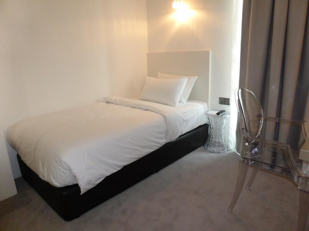 Deluxe Single Room